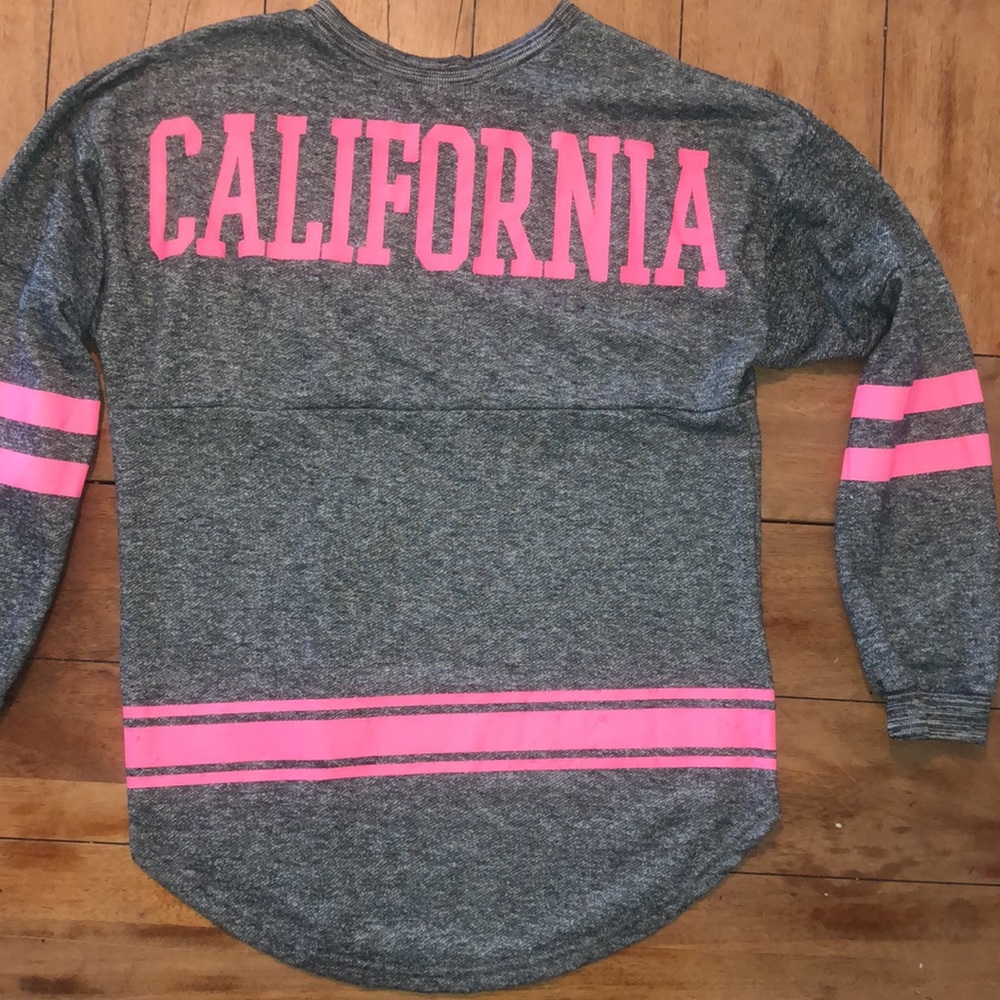 3/$12 Women’s gray and pink California pullover sweater